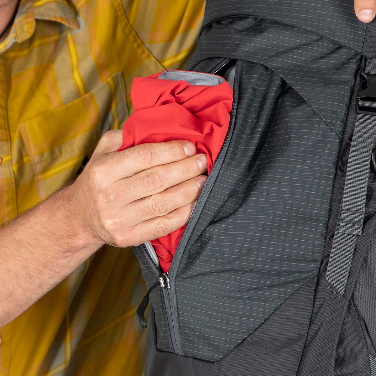 Osprey Stratos 44 Hiking Backpack