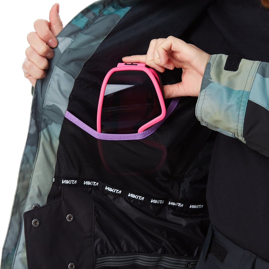 Nikita Sitka Women's Ski/Snowboard Jacket