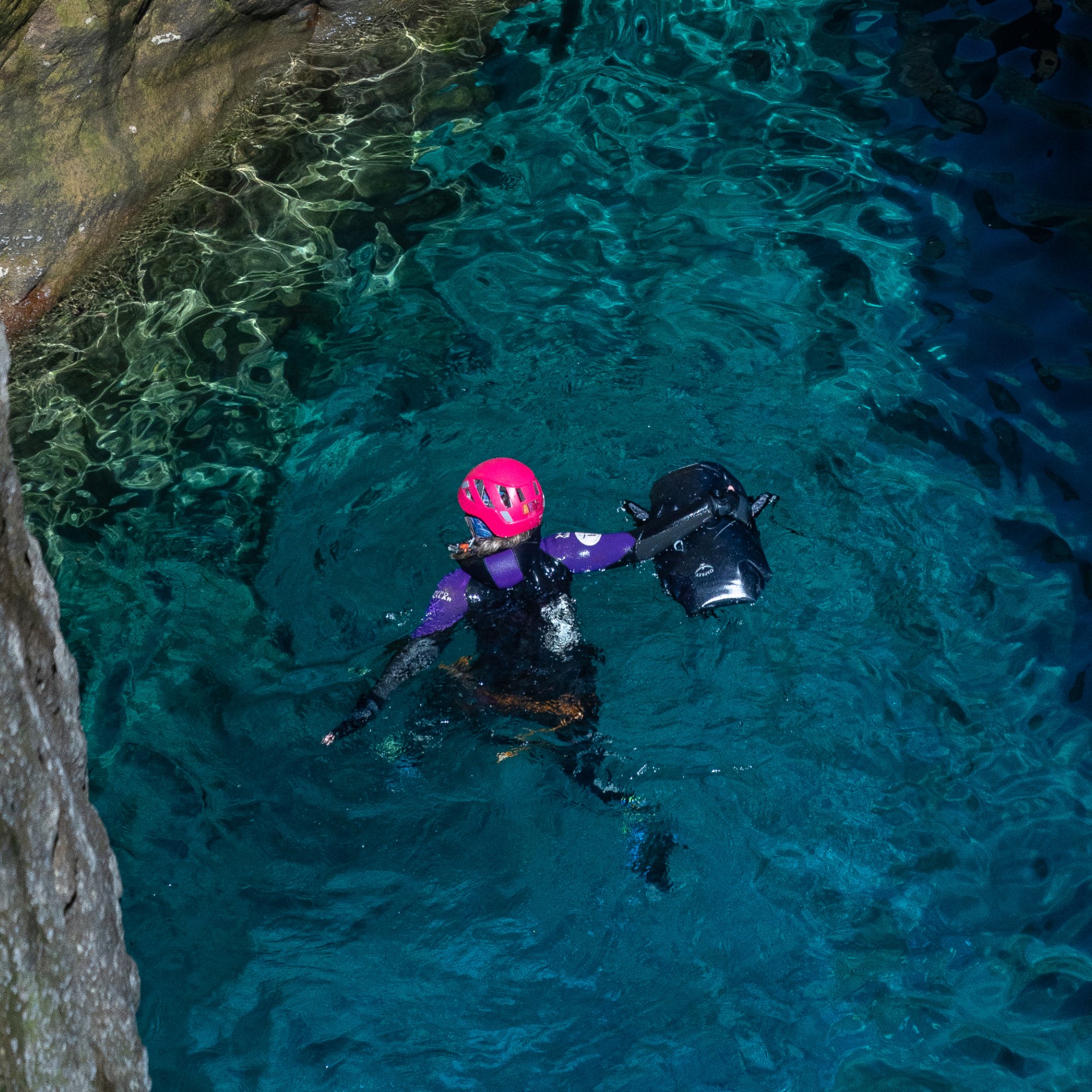 Osprey Transporter Roll Top WP 18 Day Pack/Backpack