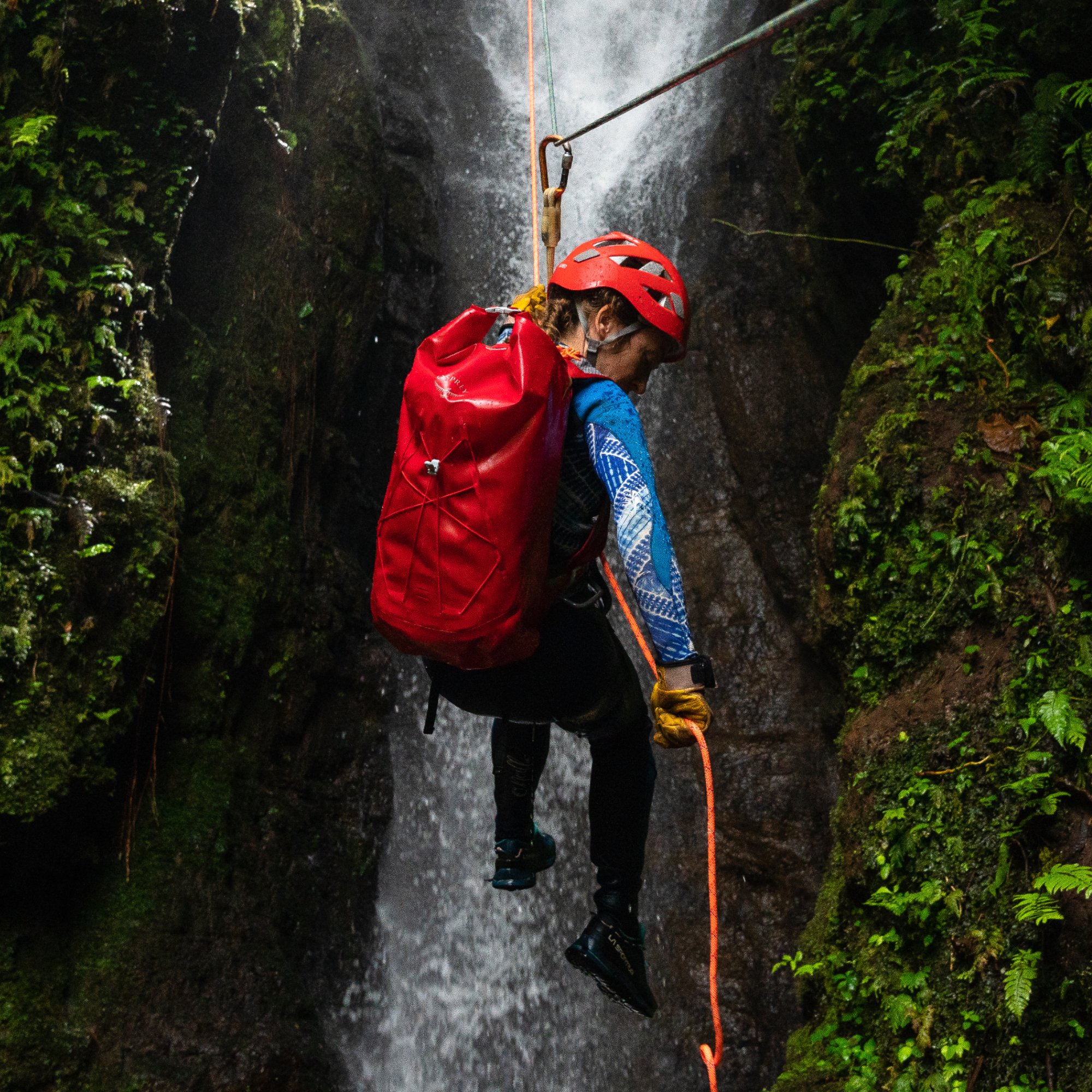 Osprey Transporter Roll Top WP 18 Day Pack/Backpack