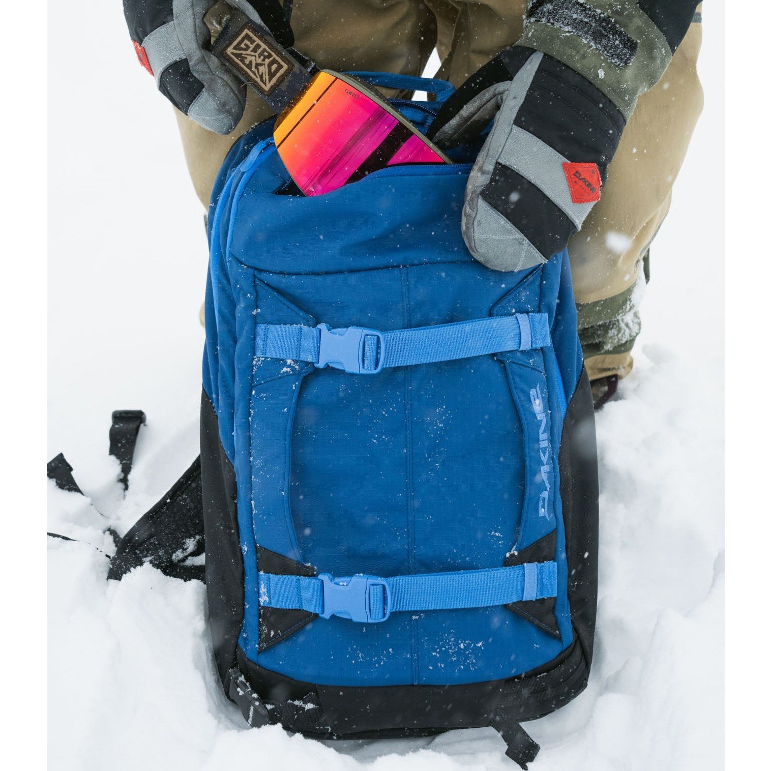 Dakine Mission Pro 25 Snowboard/Ski Backpack