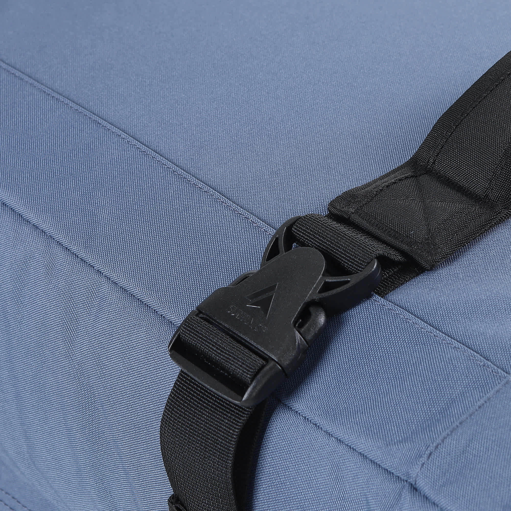 Surfanic Maxim 3.0 100 Roller Bag