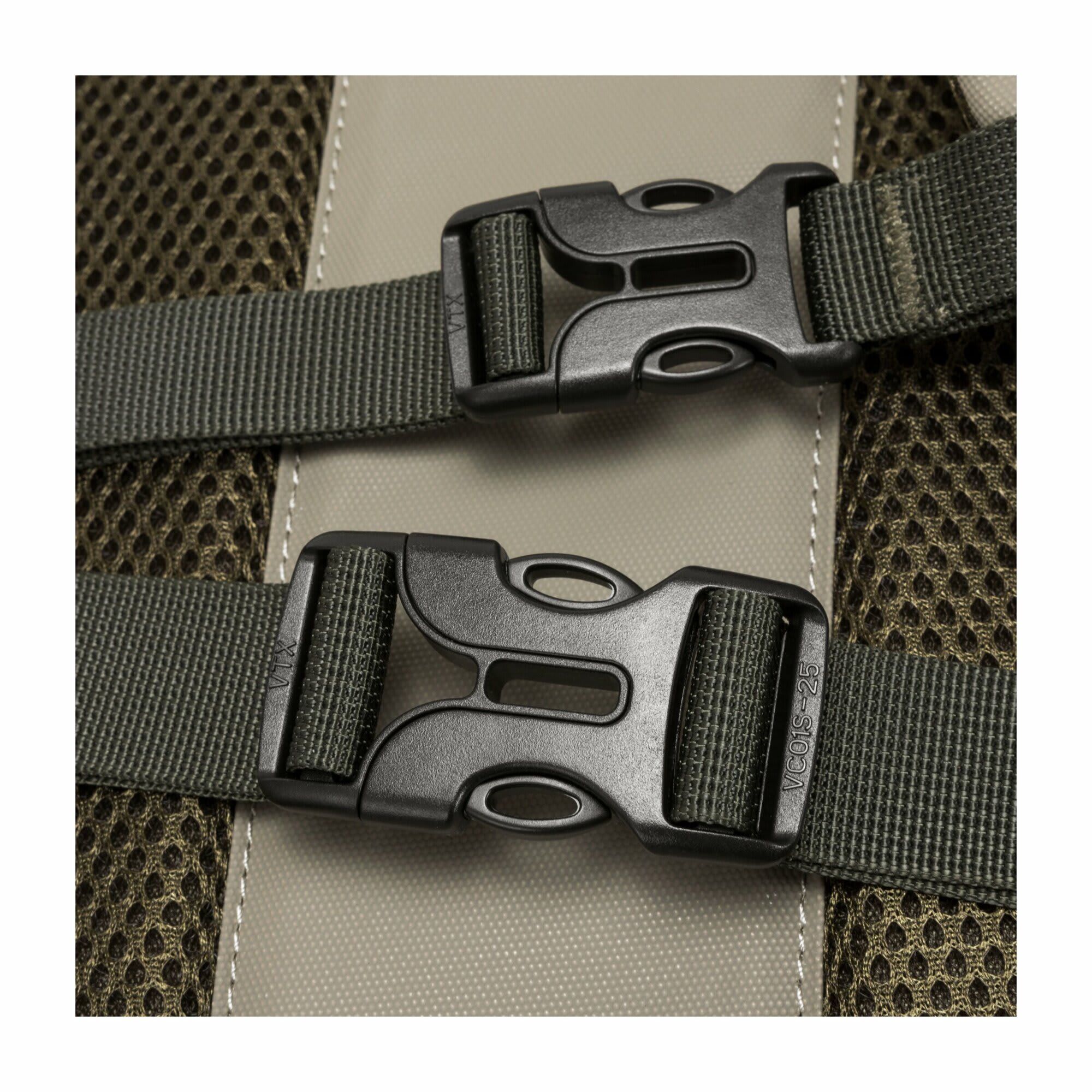 Elliker Buckden Roll Top Backpack 24/35L