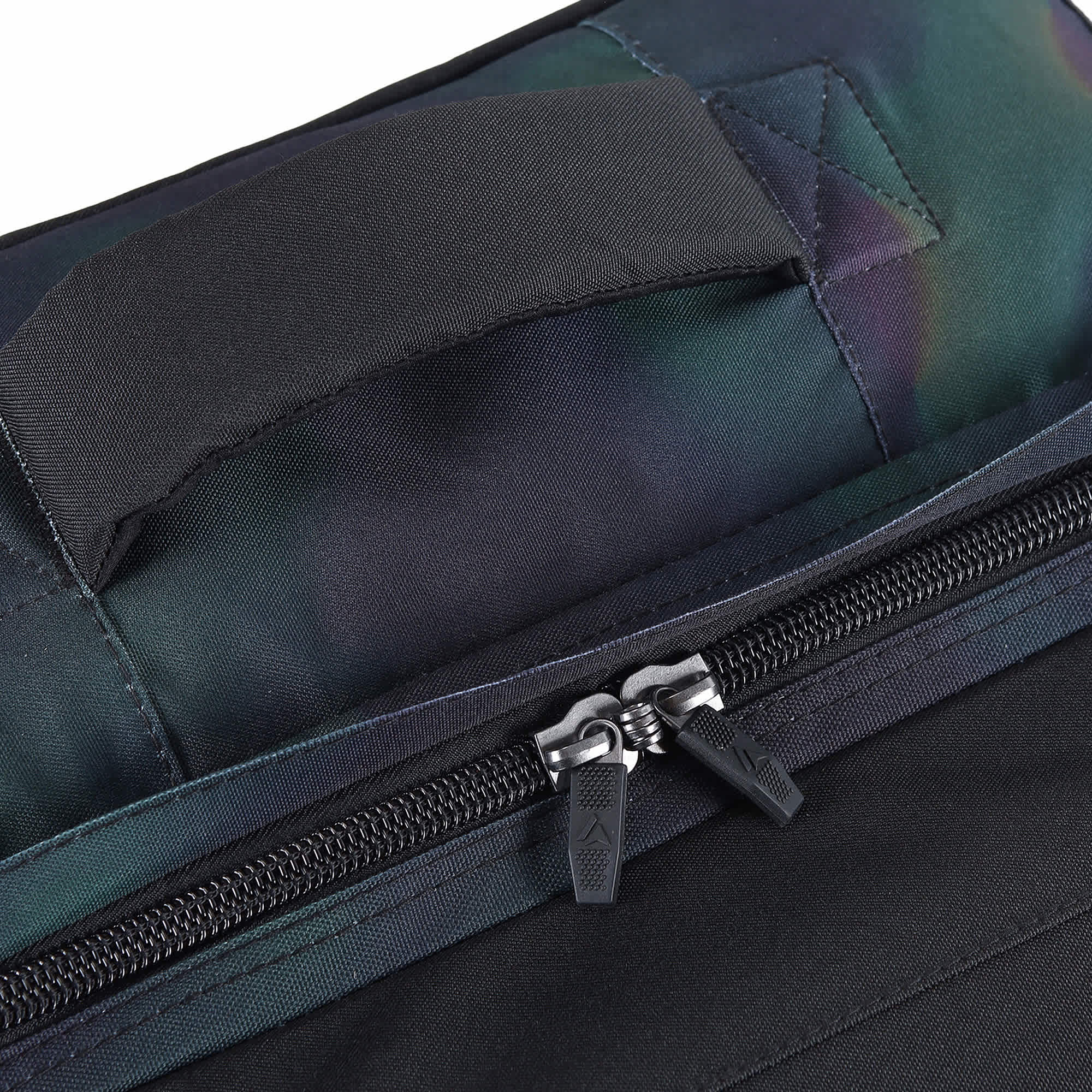 Surfanic Maxim 3.0 120L Wheeled Suitcase
