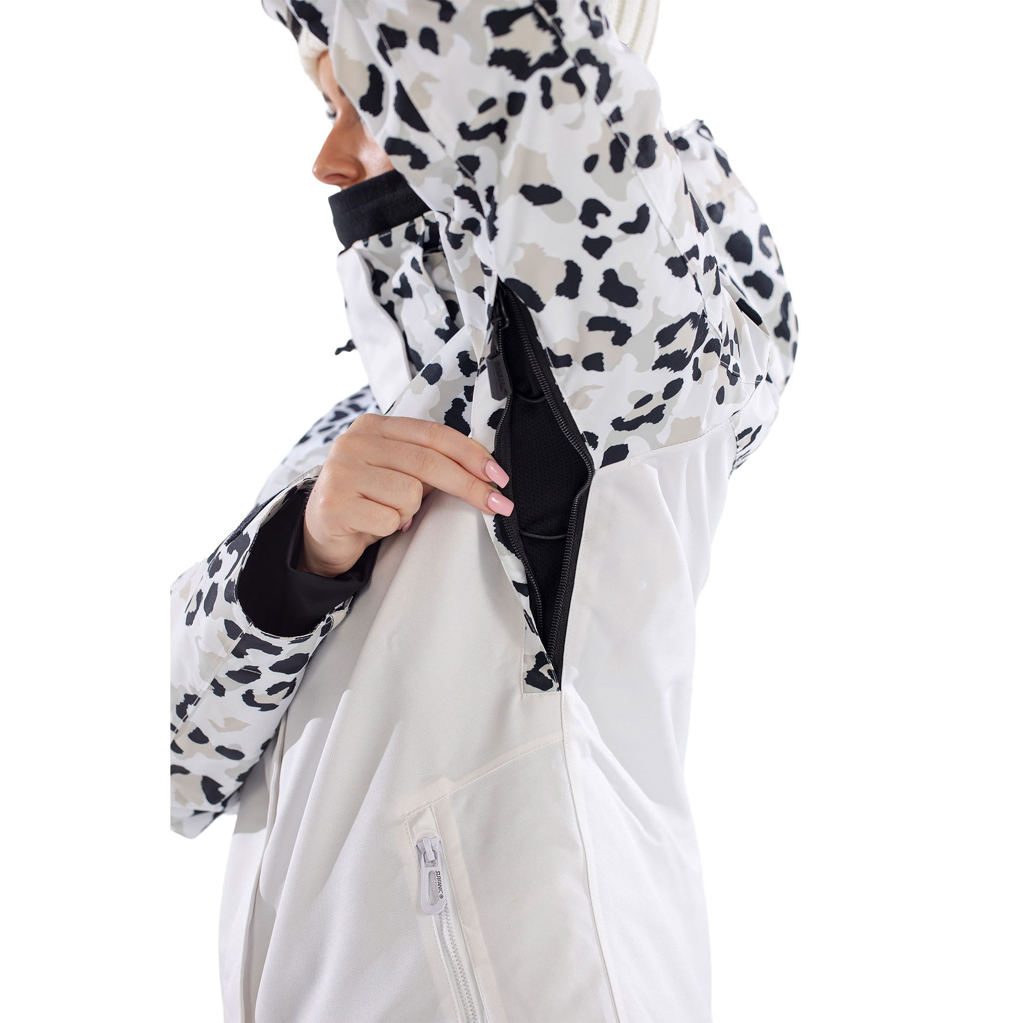Surfanic Carve Womens Ski and Snowboard Jacket